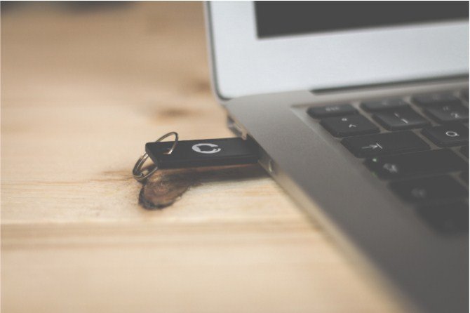 USB penyebab Virus pada laptop USB penyebab Virus pada laptop