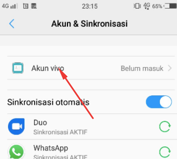 Buka menu Pengaturan di perangkat HP Vivo -> Akun -> Sinkronisasi -> Akun Vivo.